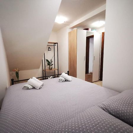 Apartman Ivo Apartamento Novigrad Istria Exterior foto