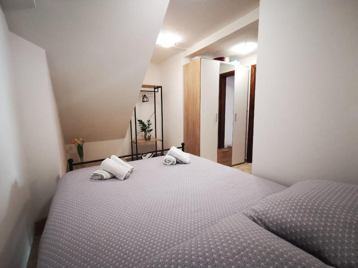 Apartman Ivo Apartamento Novigrad Istria Exterior foto