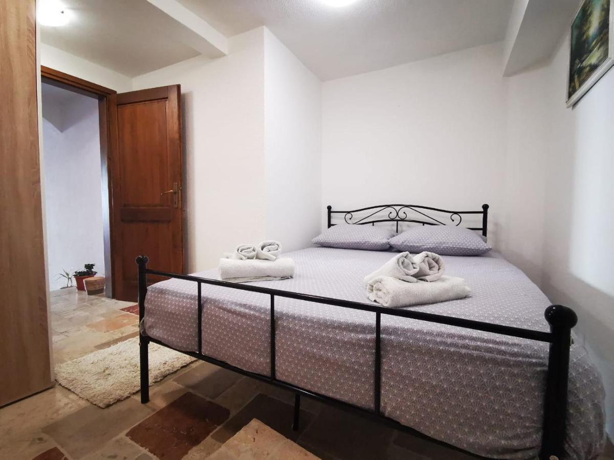 Apartman Ivo Apartamento Novigrad Istria Exterior foto