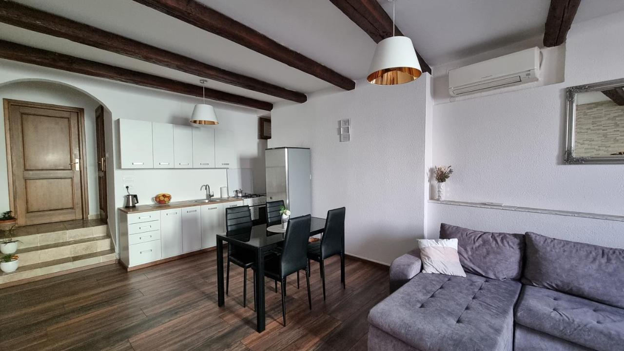 Apartman Ivo Apartamento Novigrad Istria Exterior foto